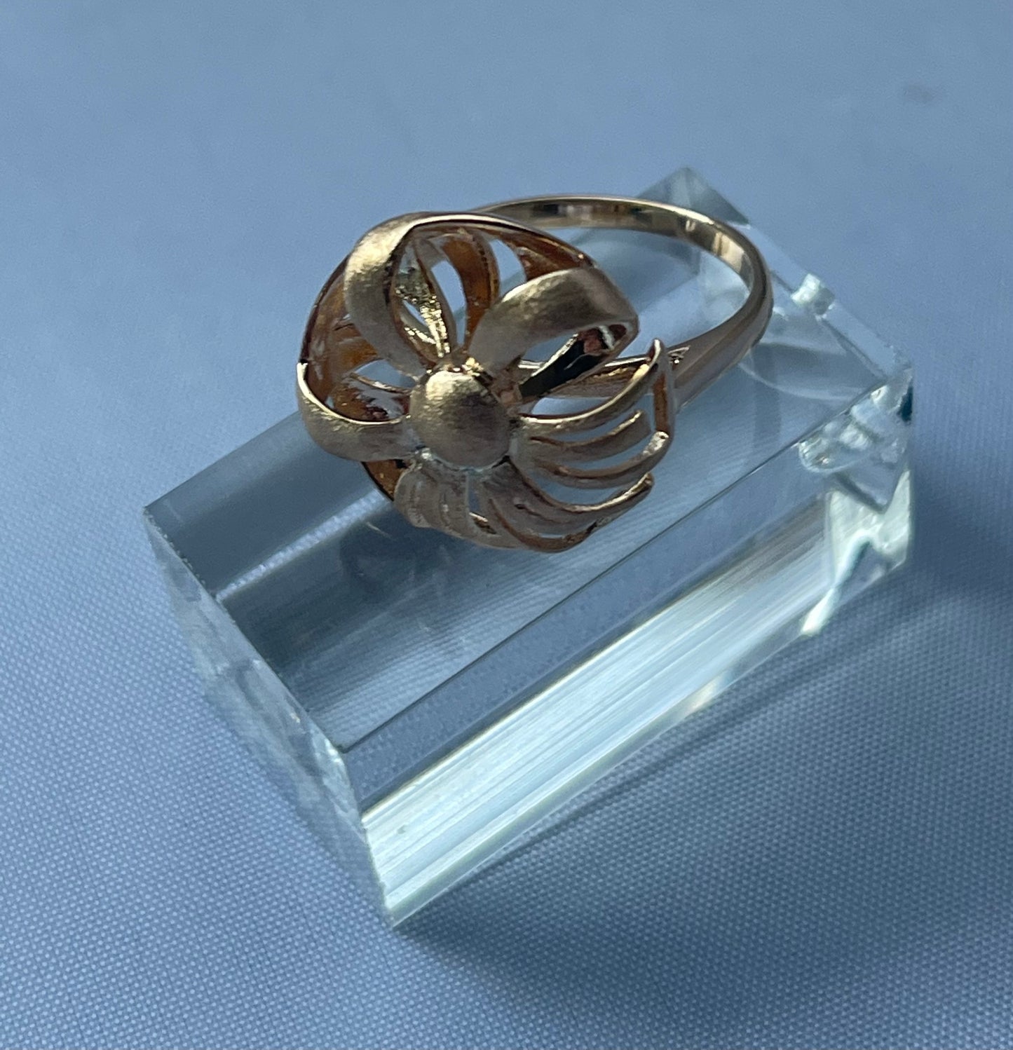 18K Gold Electroplated Pinwheel Ring