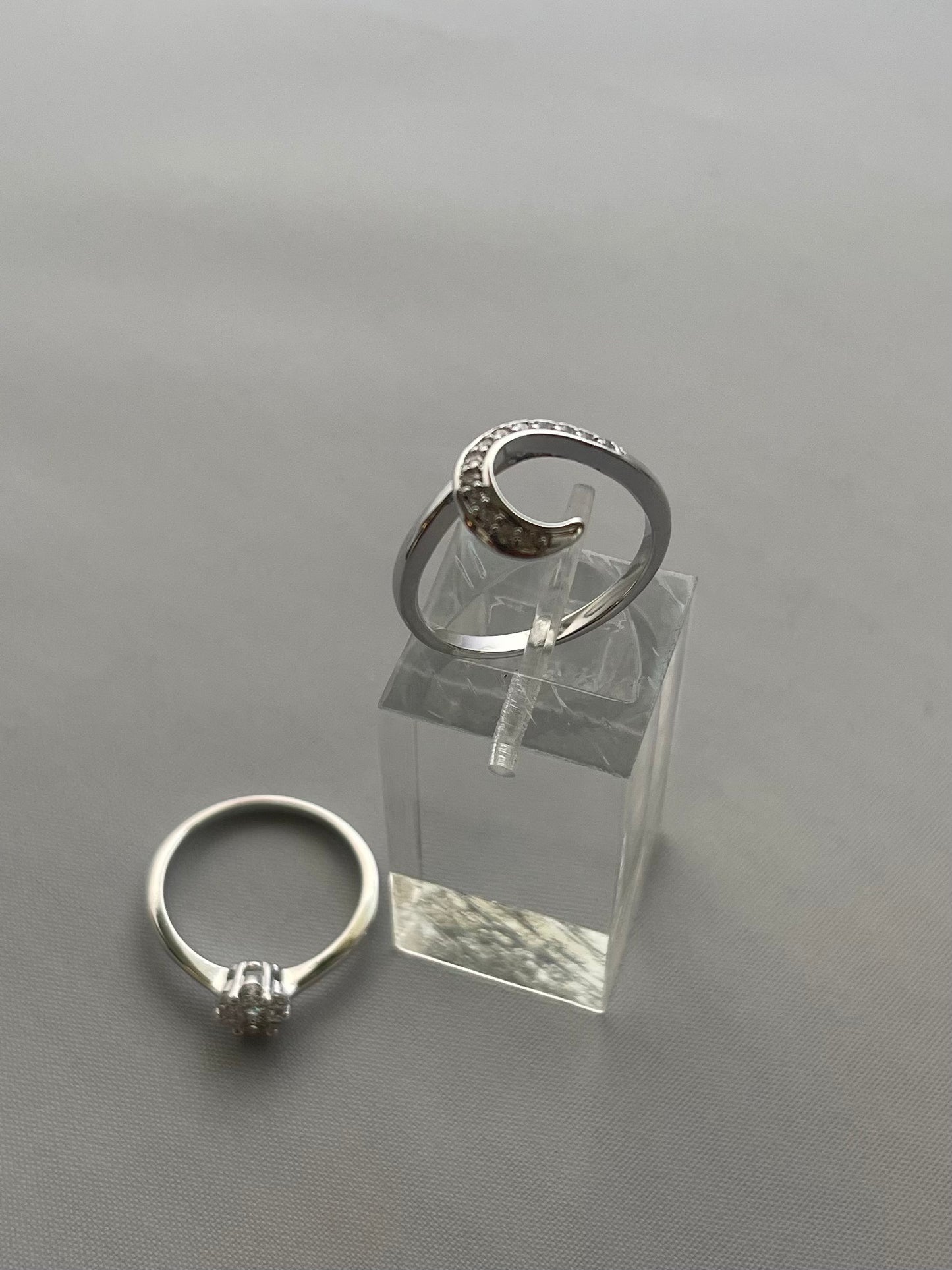 Rhodium Electroplated Set Ring