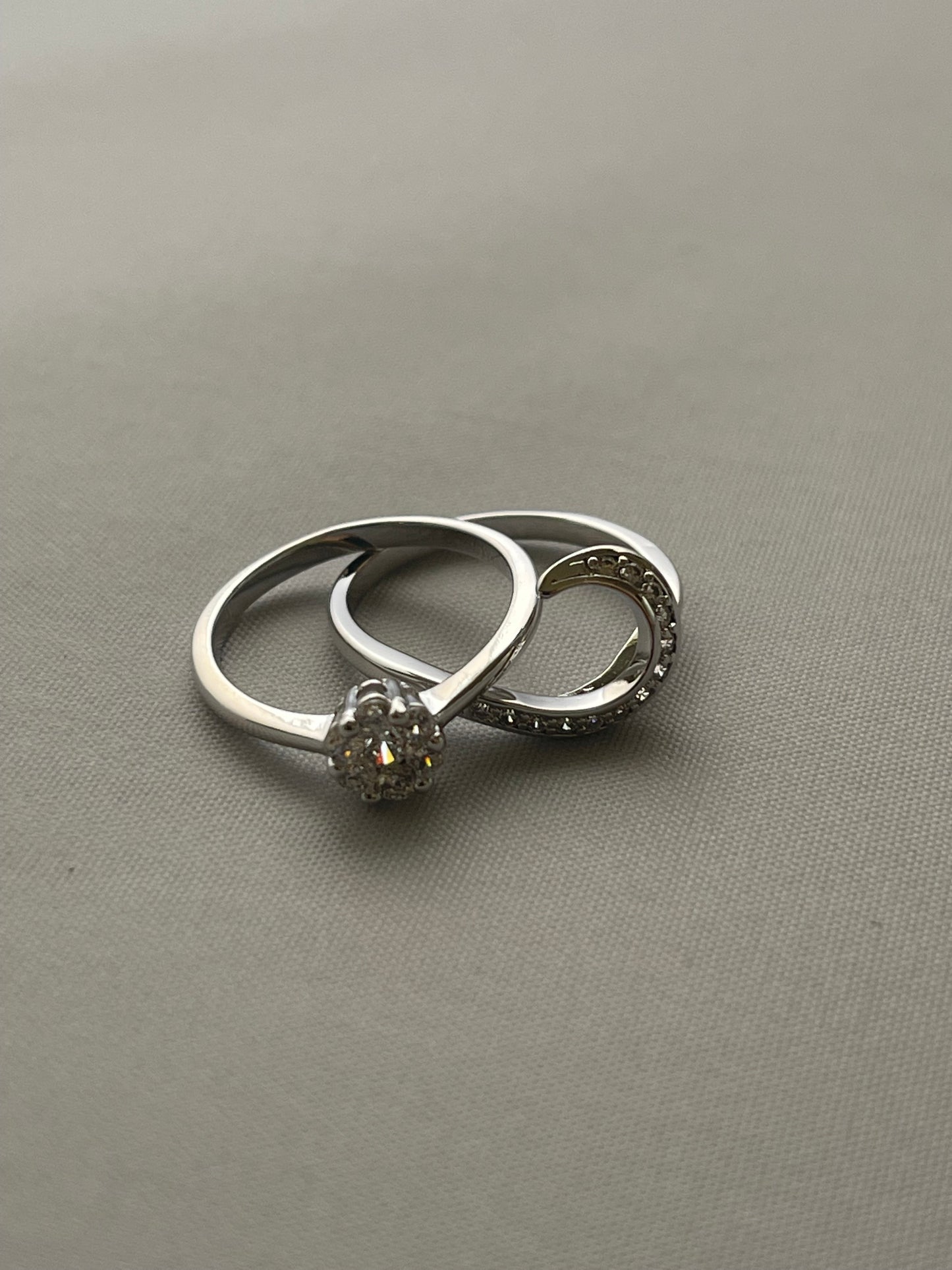 Rhodium Electroplated Set Ring