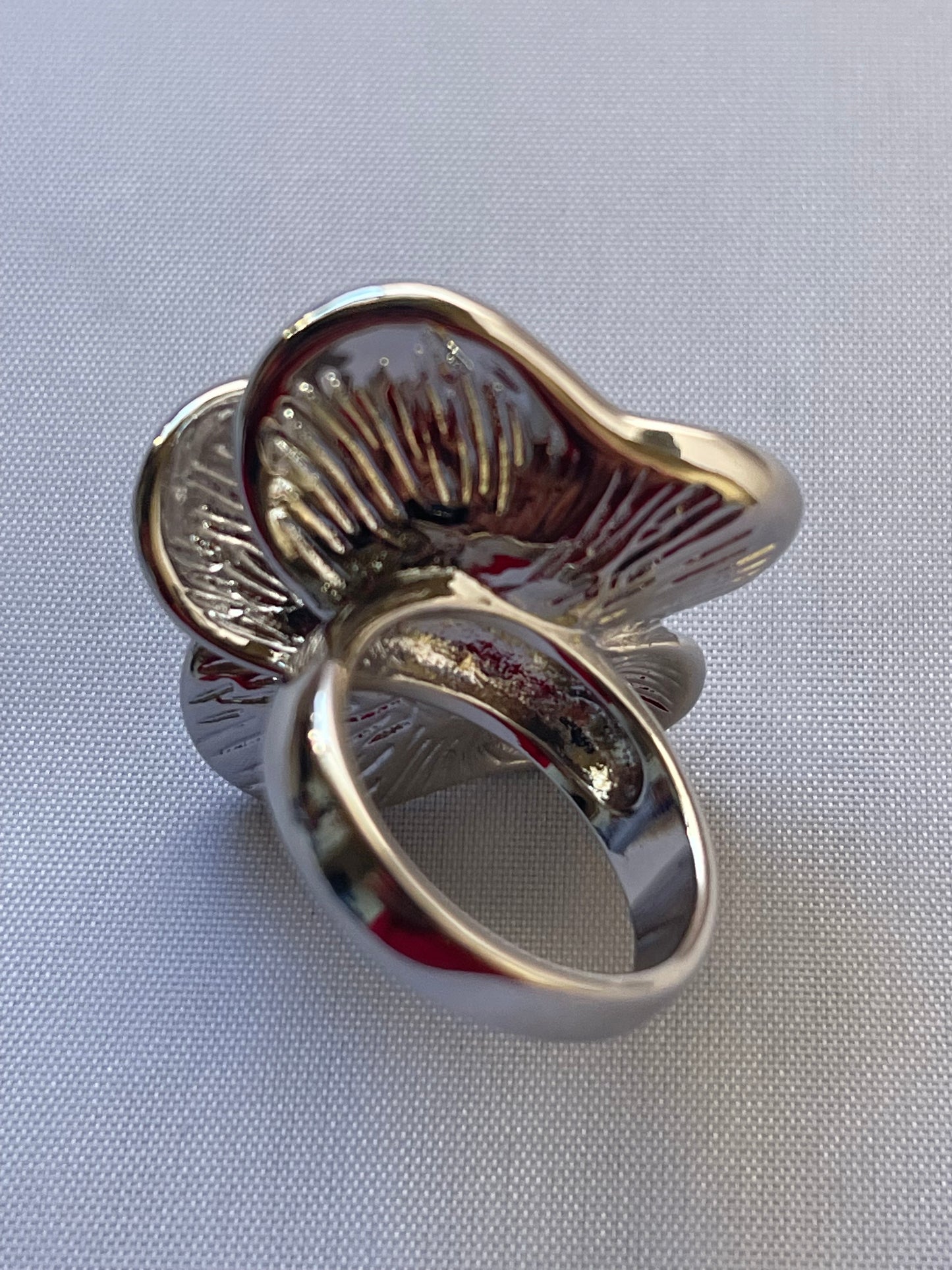 Rhodium Electroplated Flower Ring