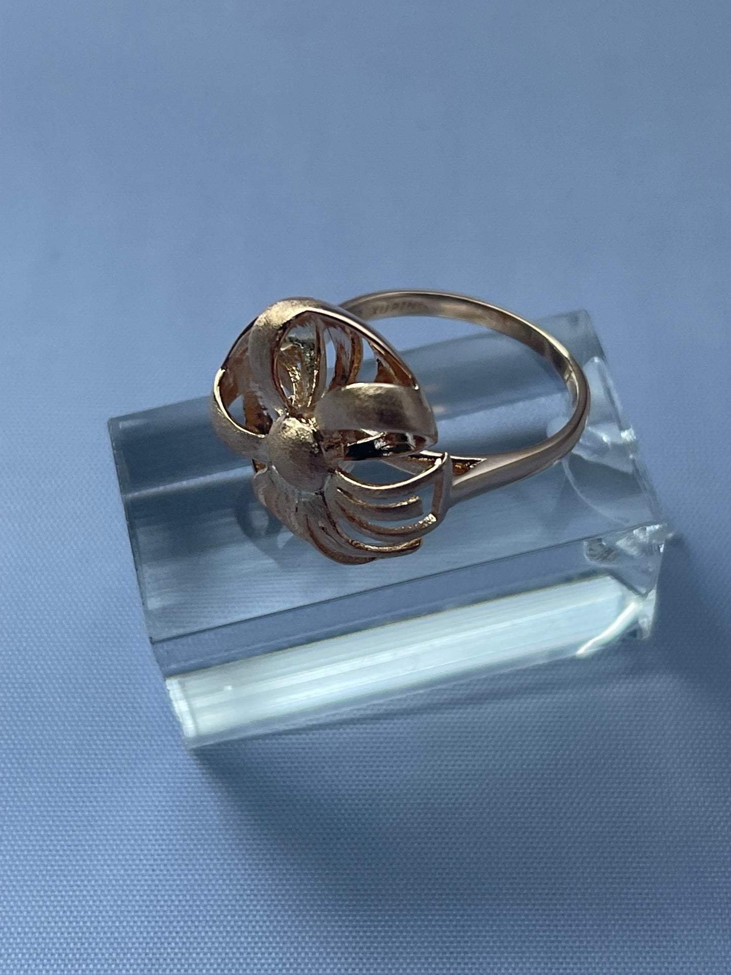 18K Gold Electroplated Pinwheel Ring