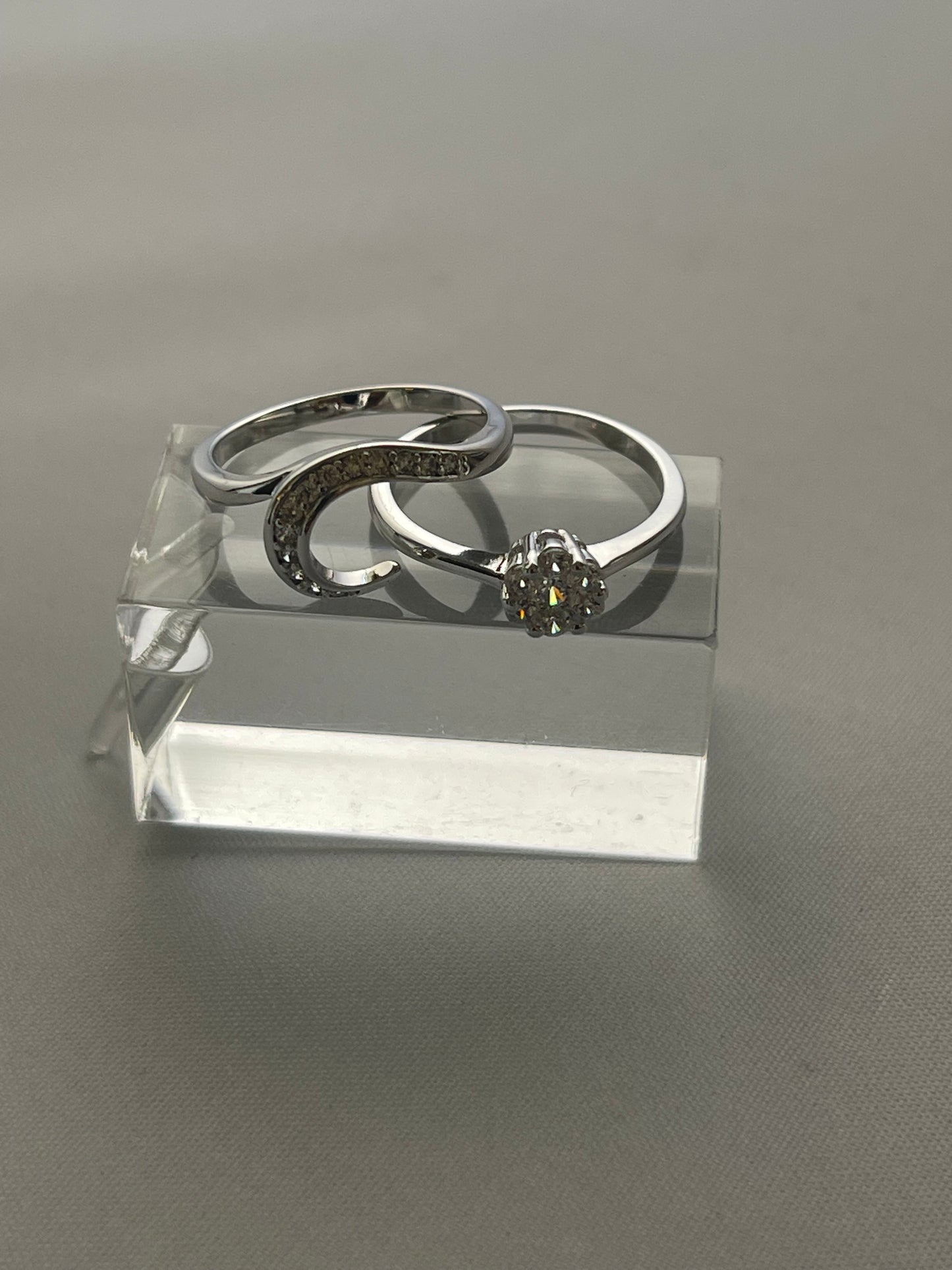 Rhodium Electroplated Set Ring