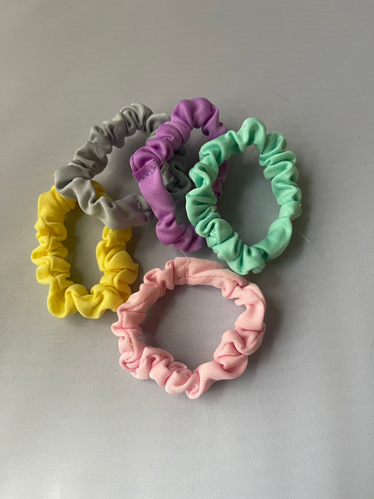 Set of 5  Scrunchies